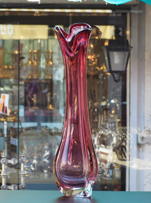 Vase Cristal Val Saint Lambert 1970 rouge Galerie Maxime Marché Vernaison
