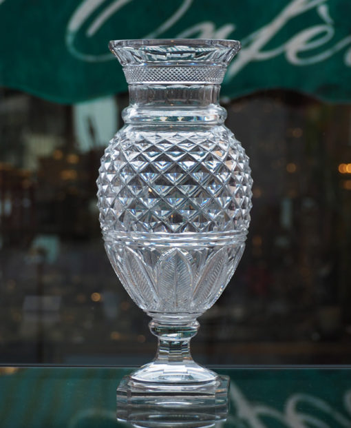 Vase Medicis Reproduction Du musée Cristal Baccarat Galerie Maxime marché vernaison