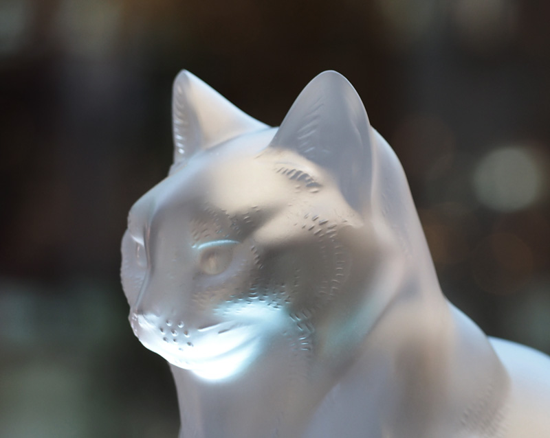 LALIQUE GLASS SCULPTURE, Chat Assis sitting cat.